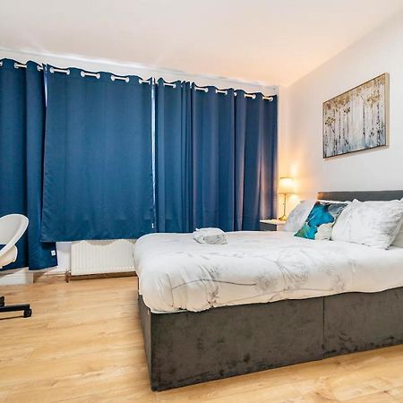 Double Bed Room In Flat Near Birmingham City Centre Exterior photo